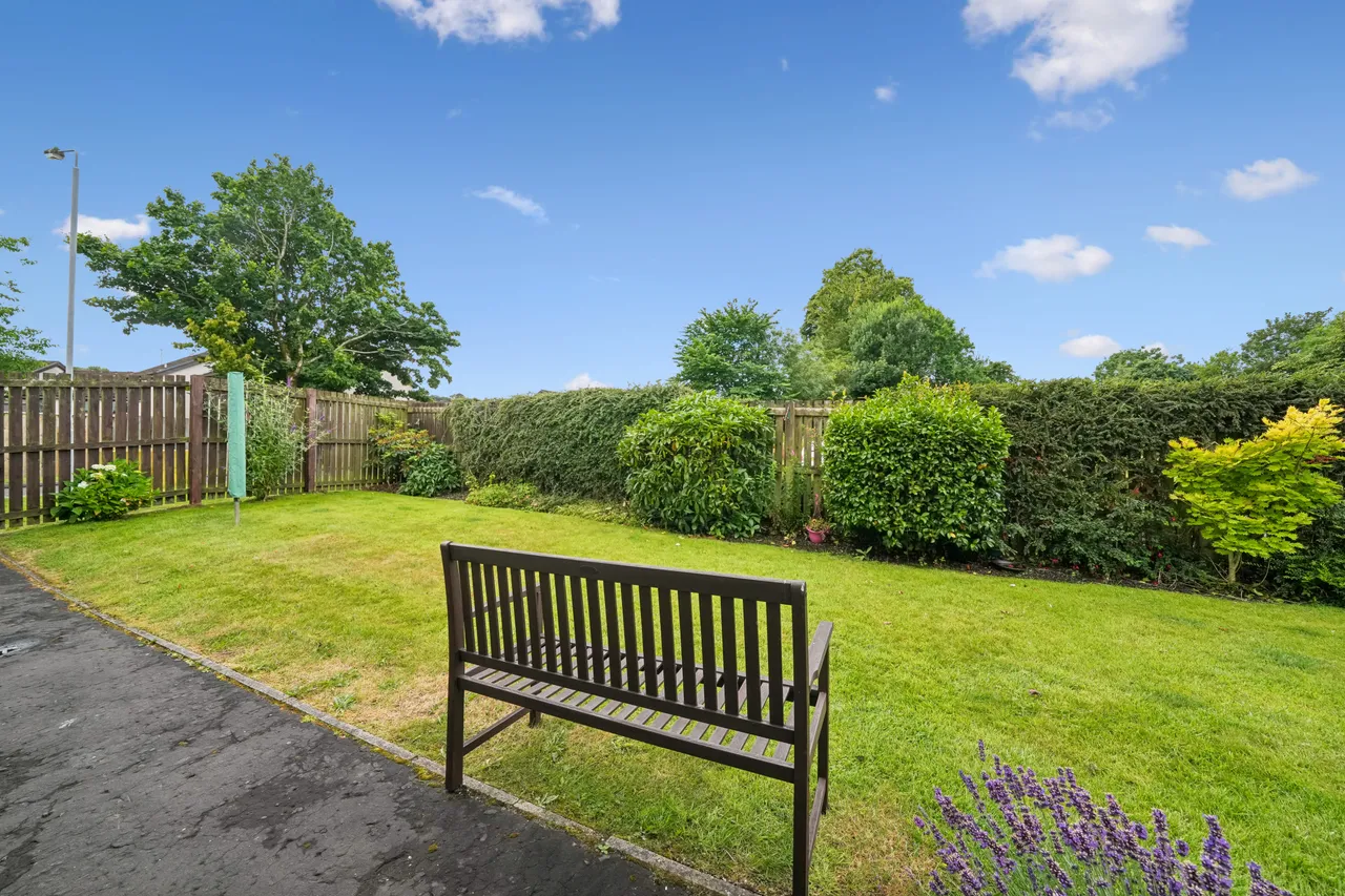 Meadow Way, Newton Mearns, G77, photo 13