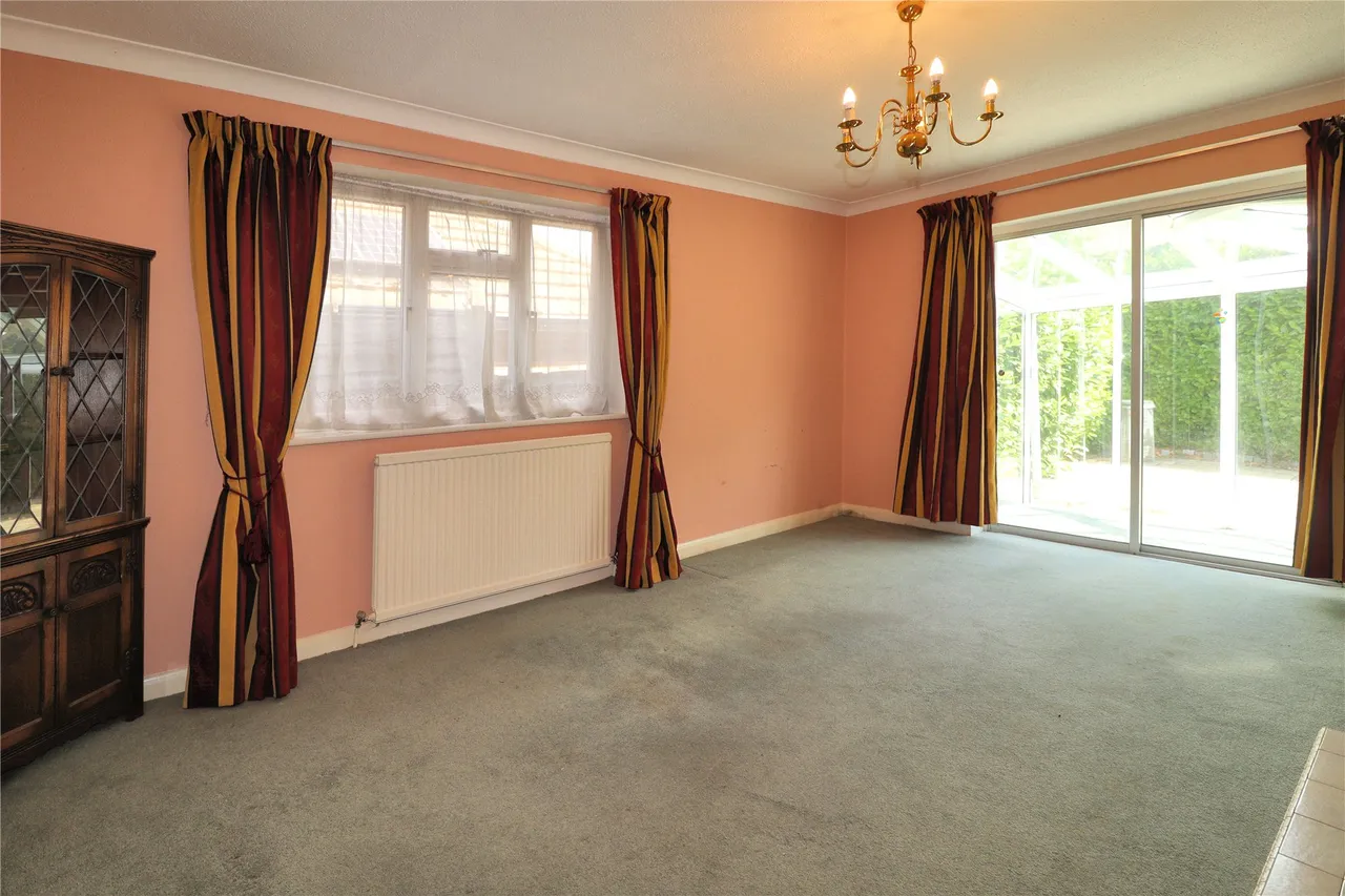 College Lane, Woking, GU22, photo 3