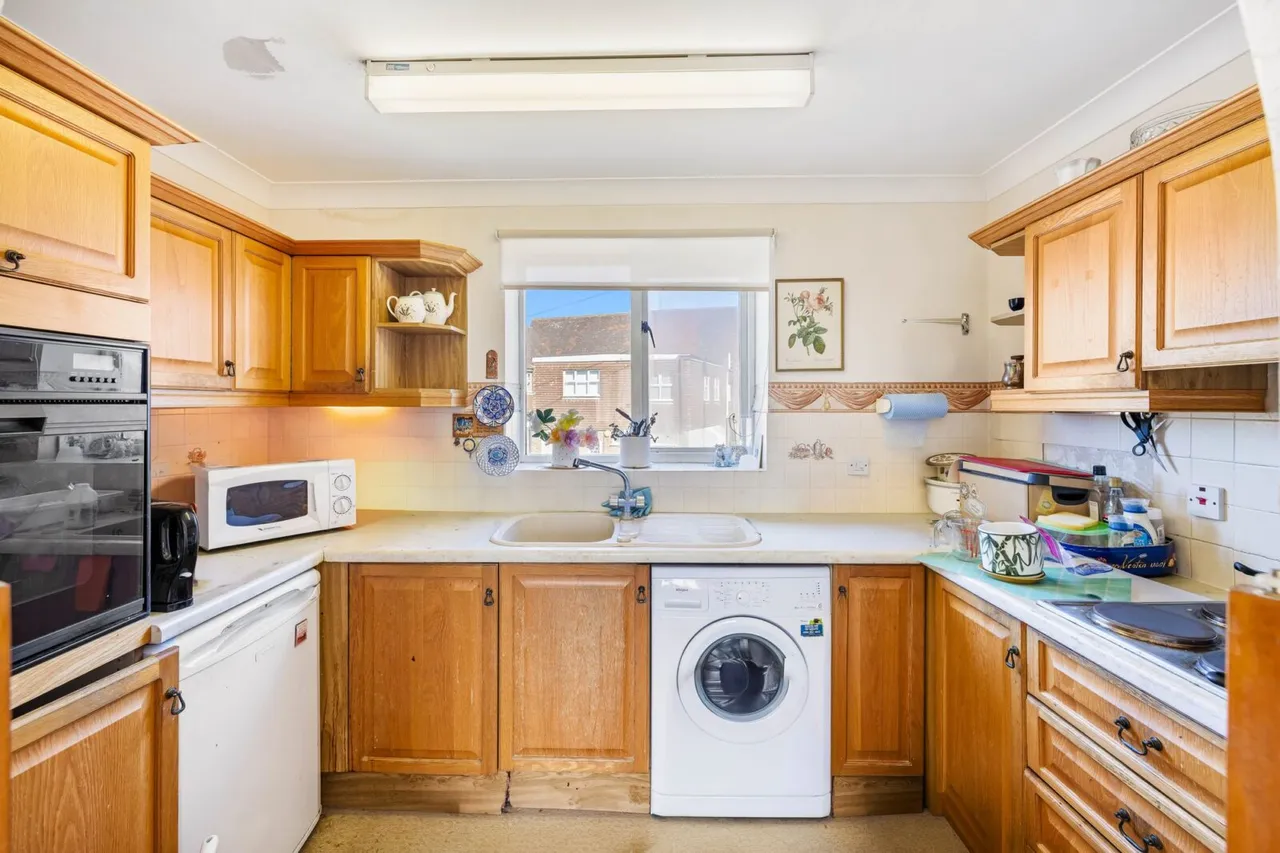 Flat 30, Forest Lodge Portland Road, East Grinstead, East Grinstead, RH19 4EZ, photo 6
