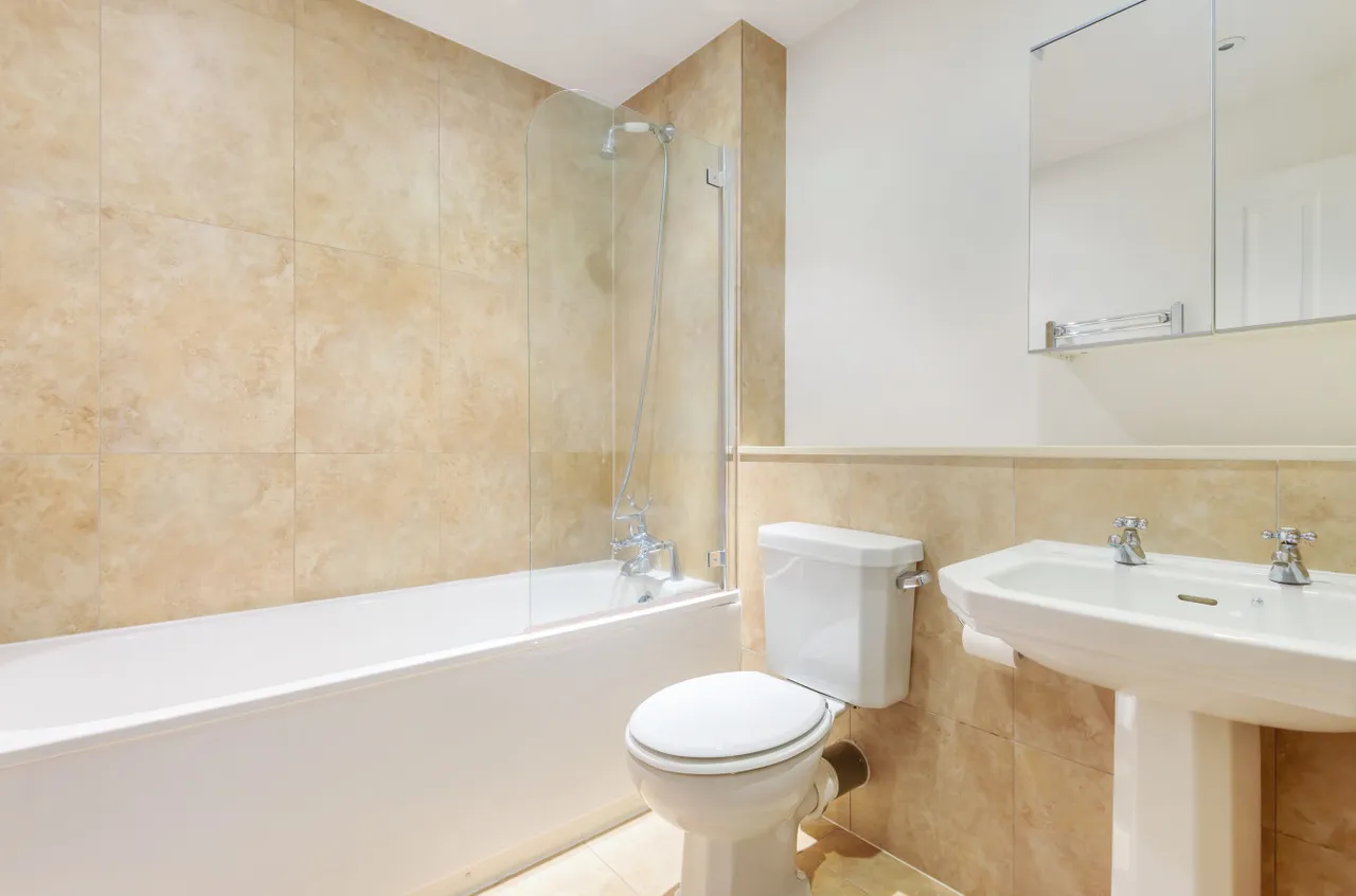High Street, Rickmansworth, WD3, photo 8