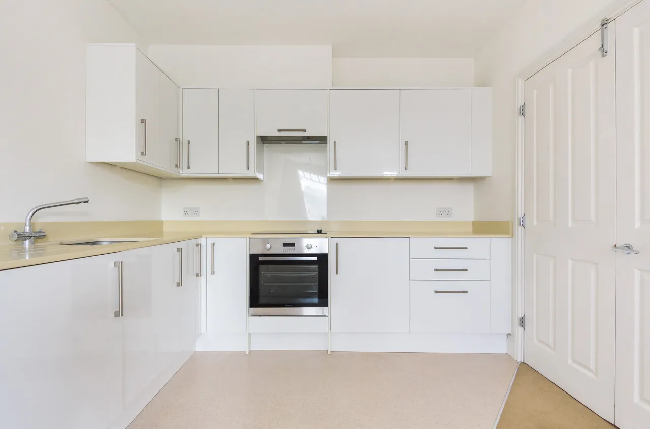 1 bed flat for sale, High Street, Rickmansworth, WD3