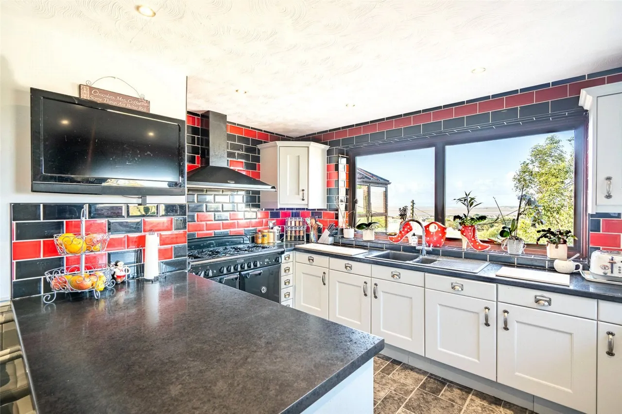 Kewstoke Road, Kewstoke, BS22, photo 19