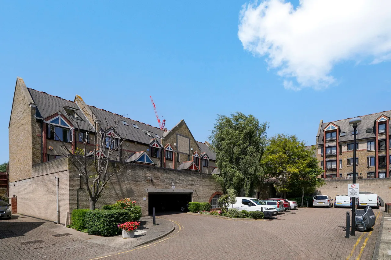 President Drive, London, E1W, photo 18