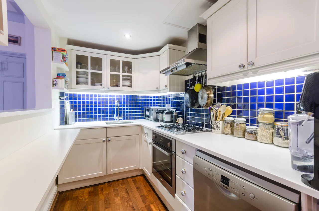 Lower Ground Floor Flat, 35 Barton Road, London, photo 5