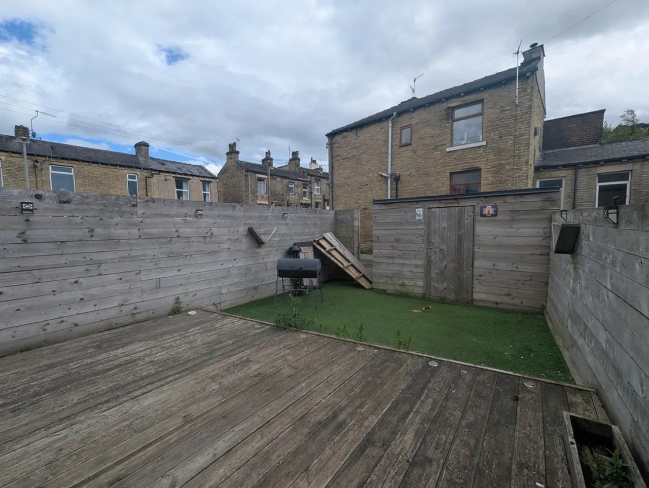 Gooder Lane, Brighouse, photo 6