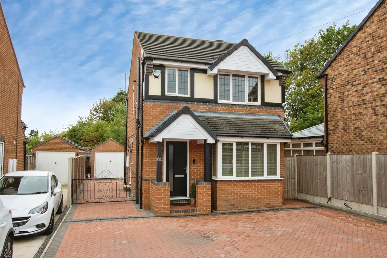 Rushworth Close, Stanley, WF3, photo 17