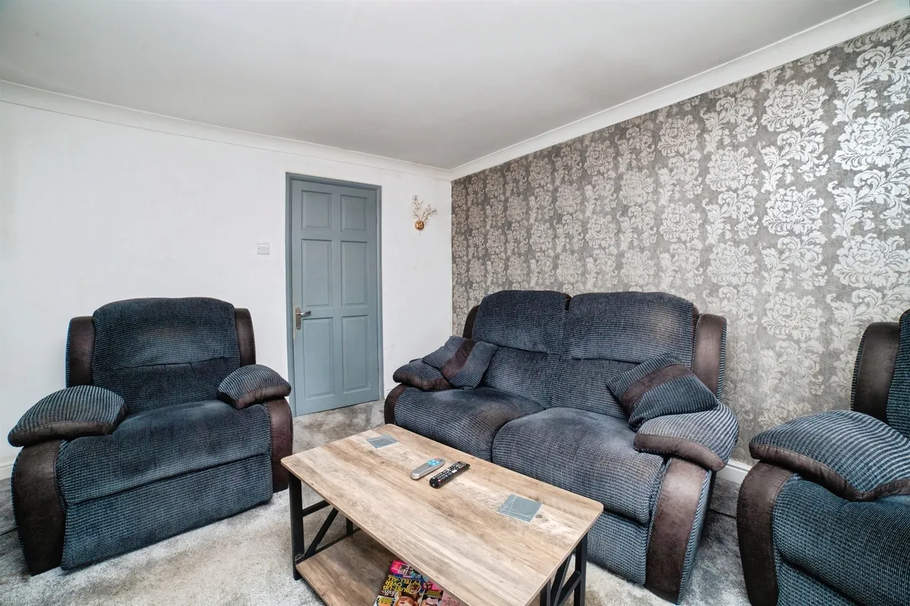 Lynnes Close, Blidworth, NG21, photo 5