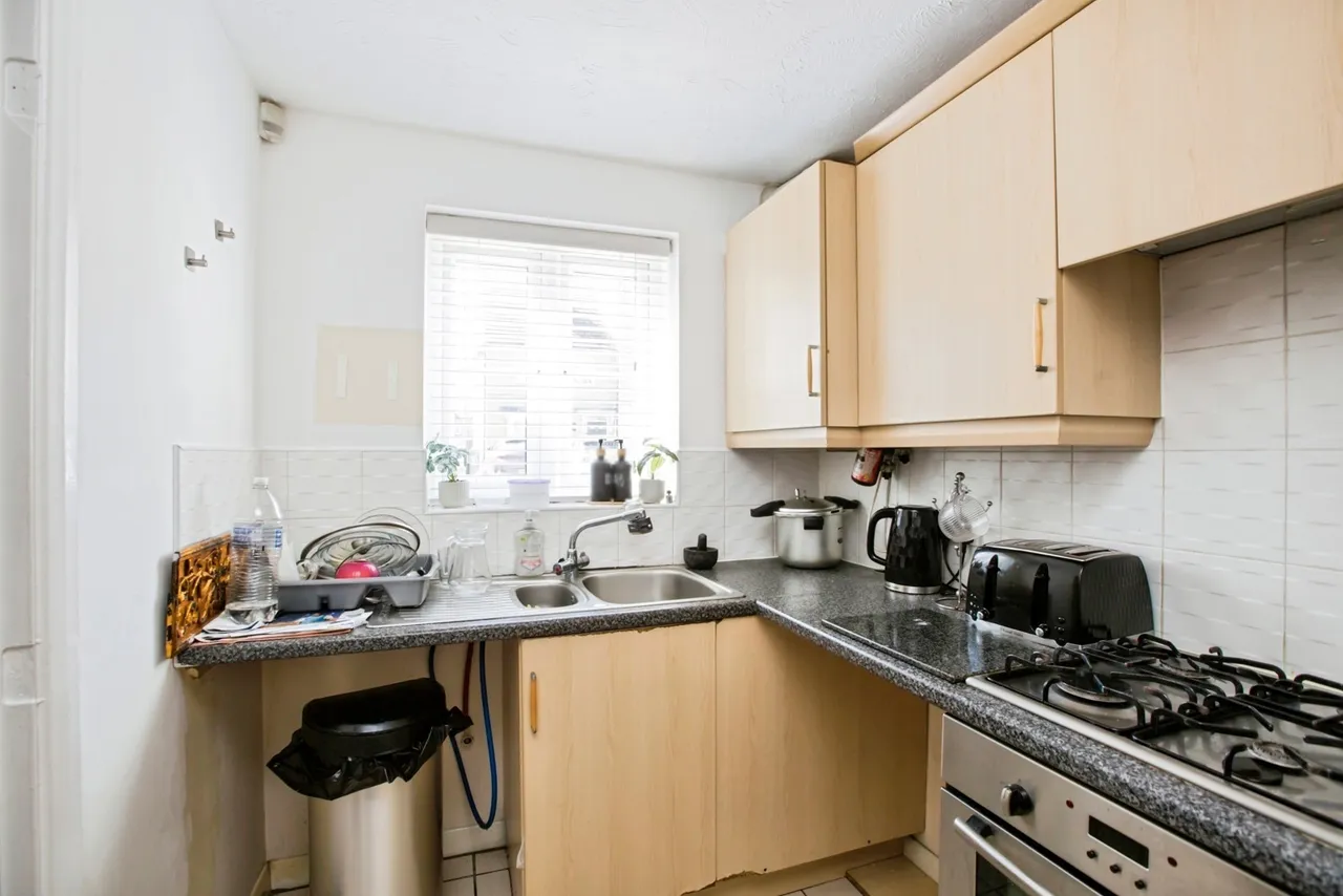 Cusworth Close, Halifax, West Yorkshire, HX1, photo 15
