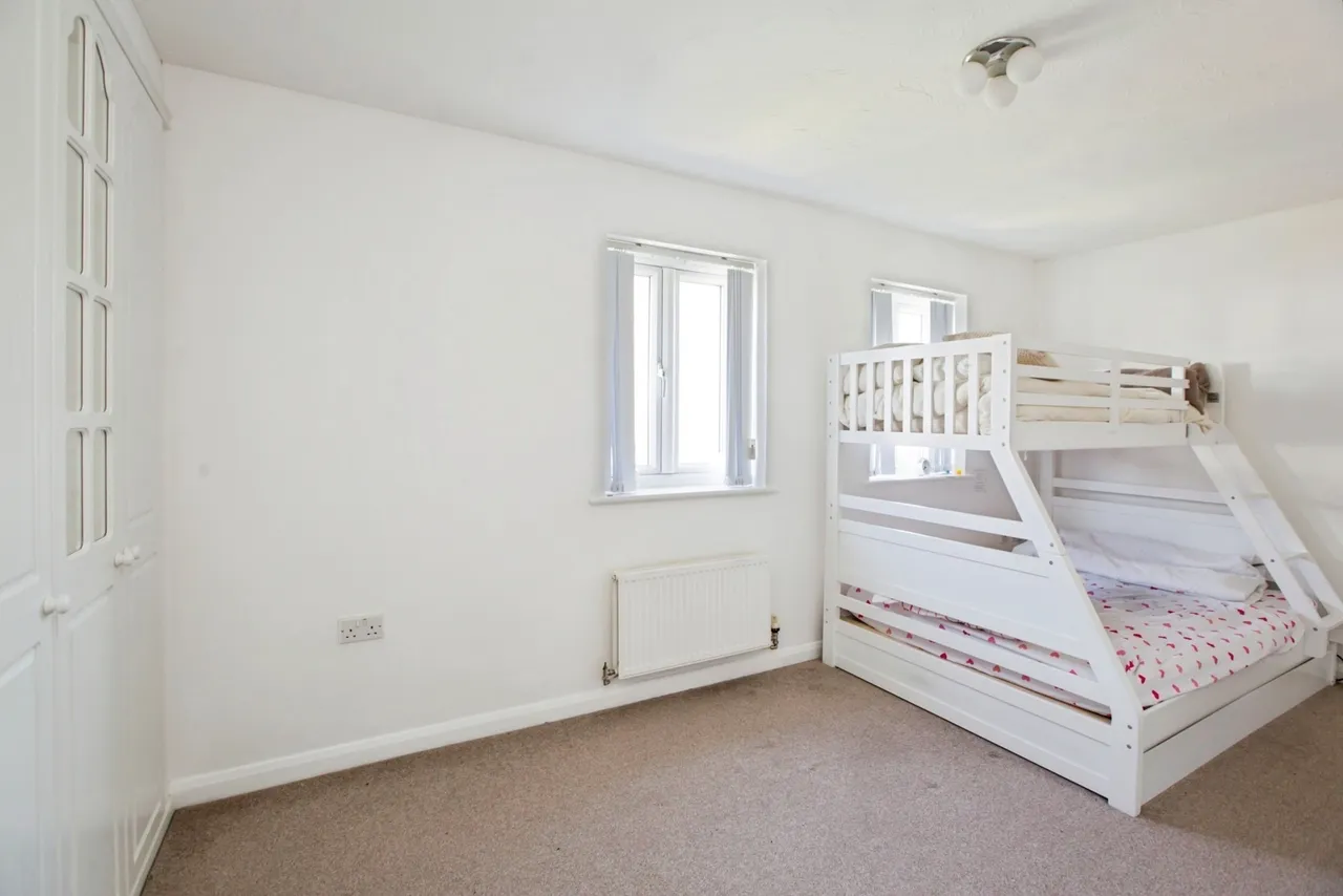 Cusworth Close, Halifax, West Yorkshire, HX1, photo 19