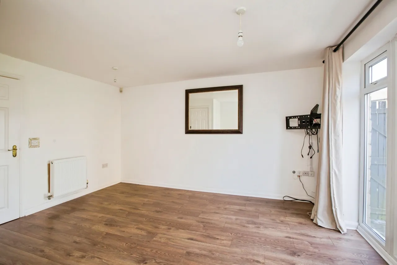 Cusworth Close, Halifax, West Yorkshire, HX1, photo 17