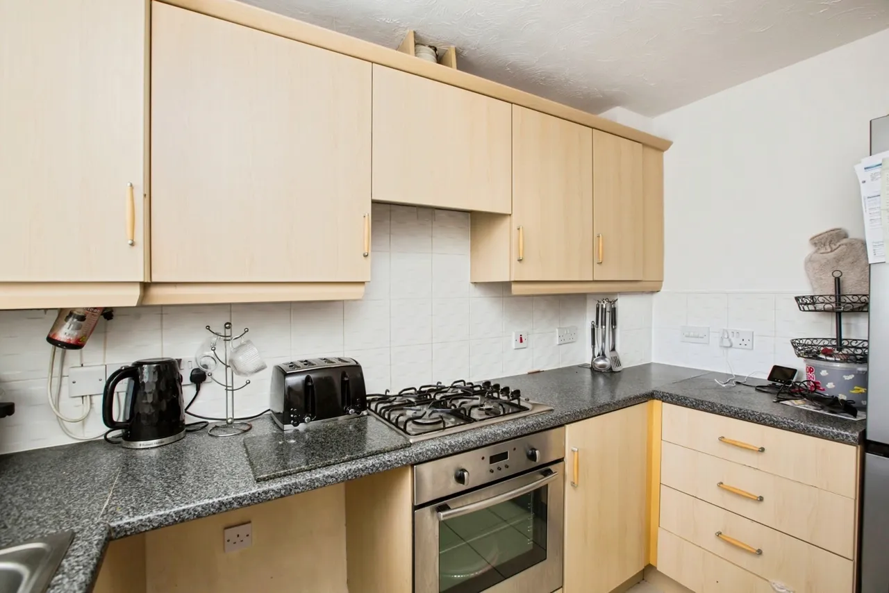 Cusworth Close, Halifax, West Yorkshire, HX1, photo 16