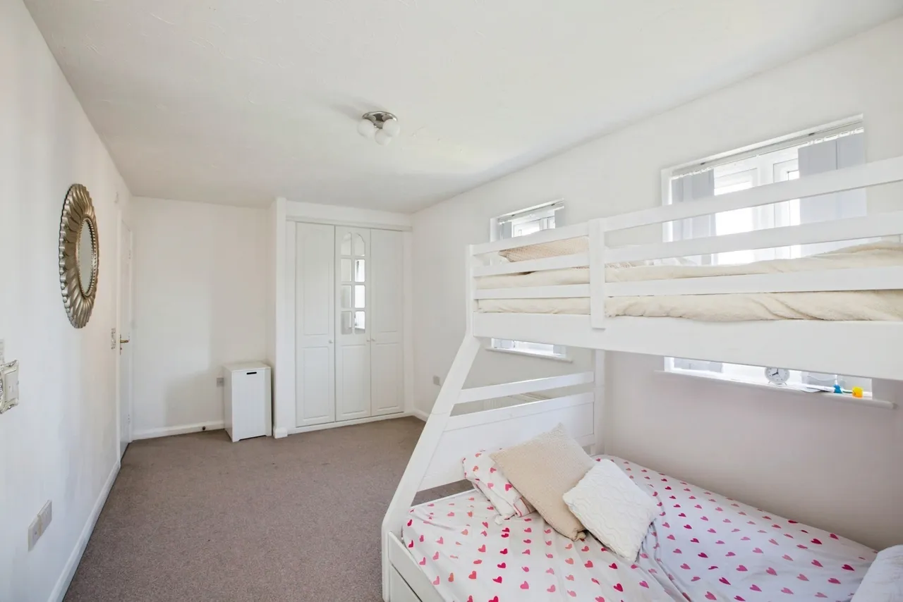 Cusworth Close, Halifax, West Yorkshire, HX1, photo 18