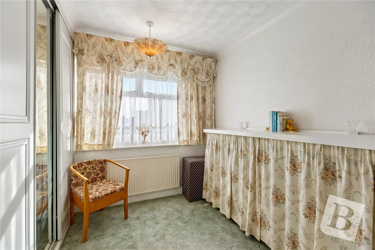 Carruthers Close, Wickford, SS11, photo 5
