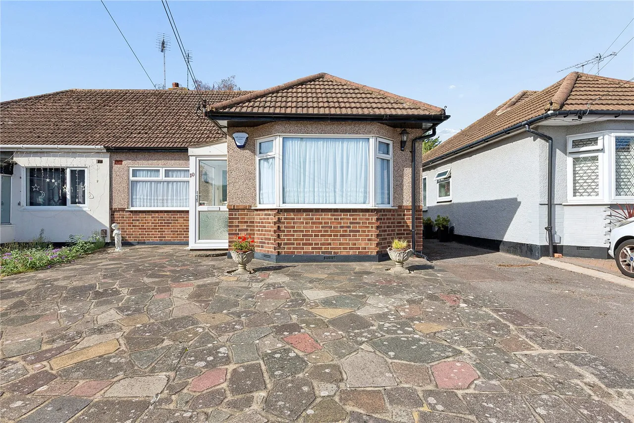 Carruthers Close, Wickford, SS11, photo 3