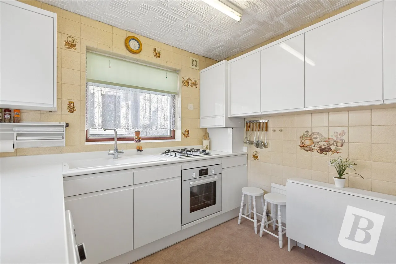 Carruthers Close, Wickford, SS11, photo 11