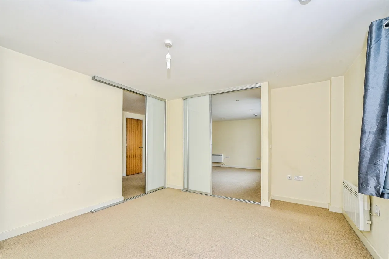 Beckhampton Street, Swindon, SN1, photo 7