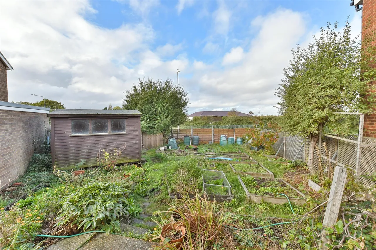 Southsea Avenue, Minster On Sea, ME12, photo 9