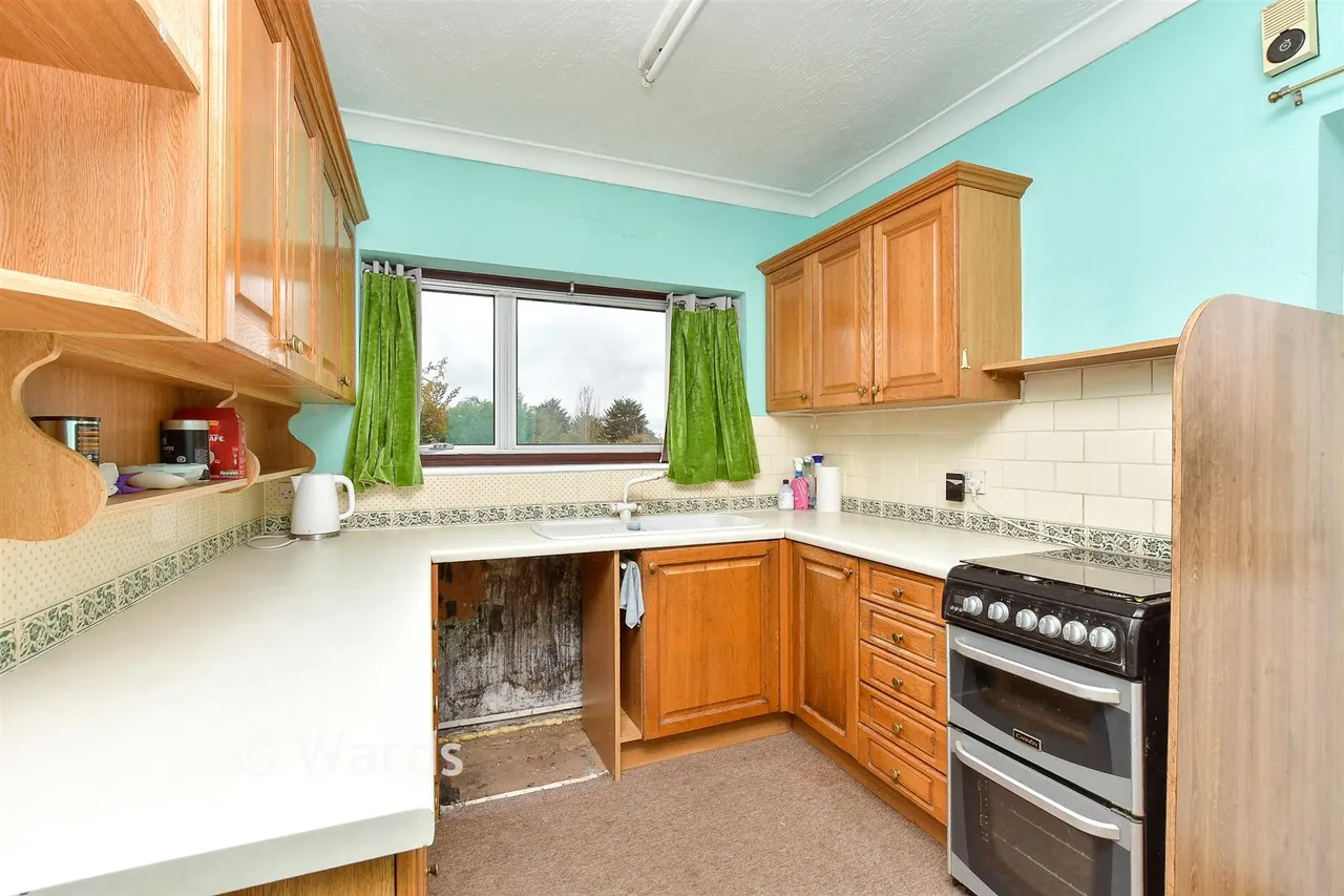 Southsea Avenue, Minster On Sea, ME12, photo 3