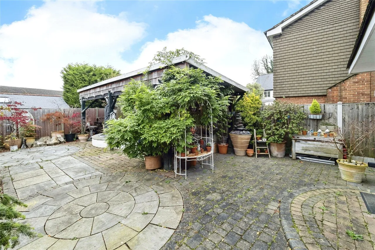 Gravel Lane, Chigwell, Essex, IG7, photo 10