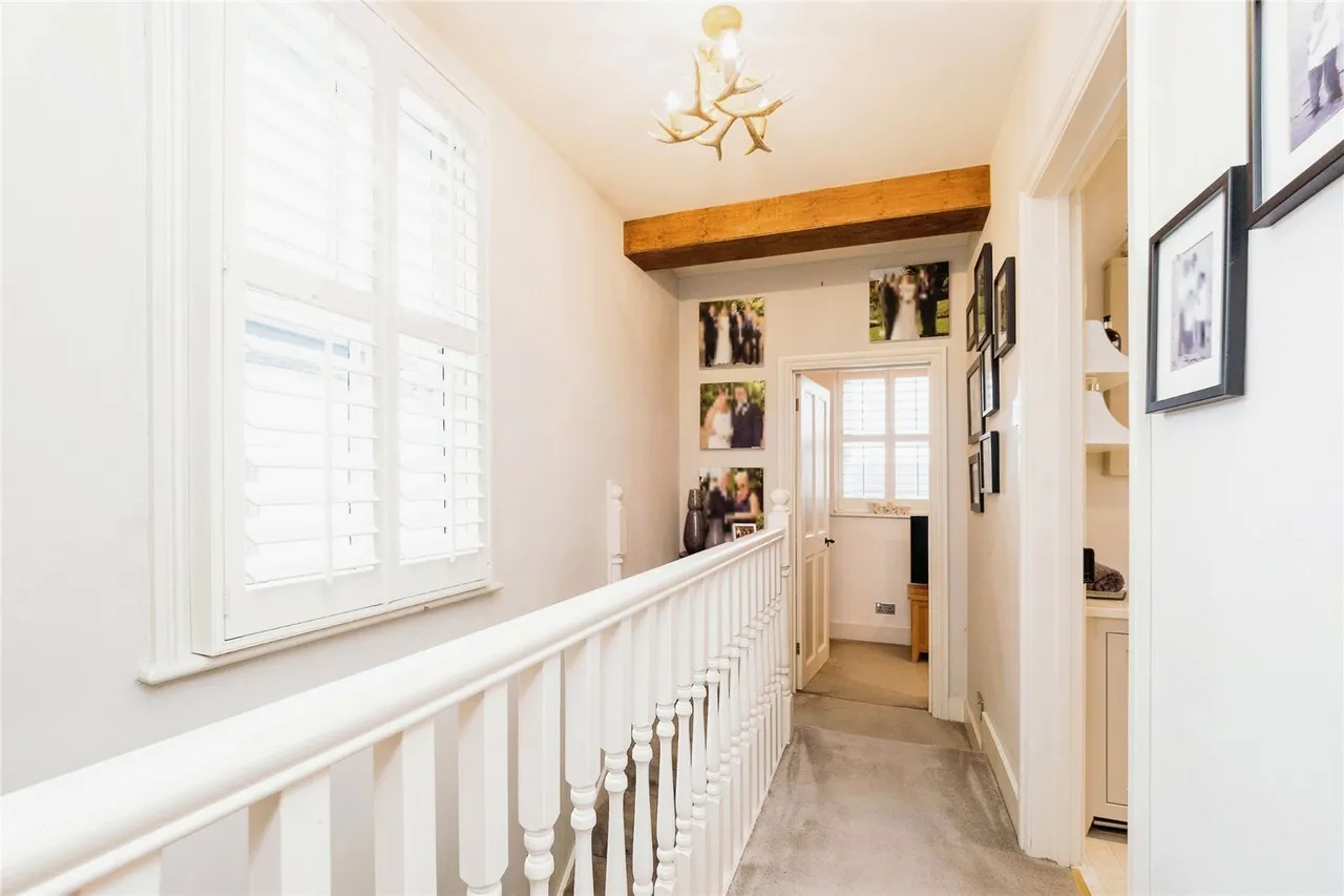 Gravel Lane, Chigwell, Essex, IG7, photo 7