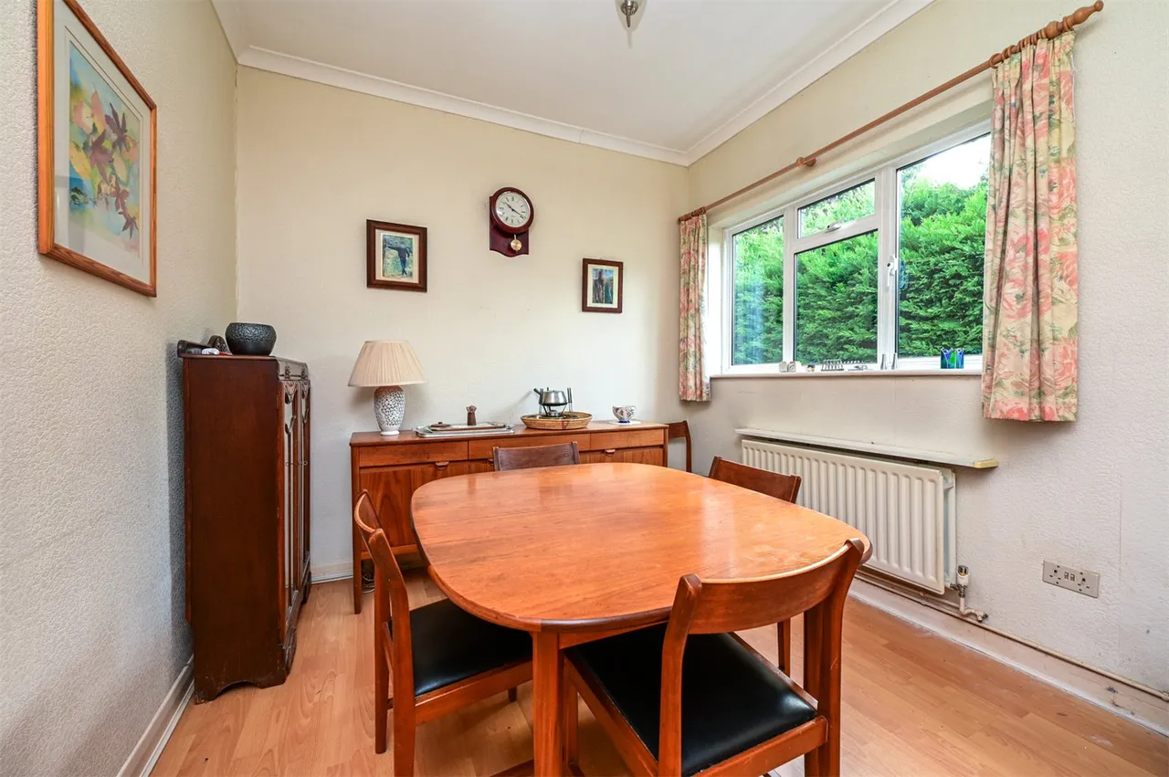 Cedar Road, Farnborough, Hampshire, GU14 7AX, photo 5