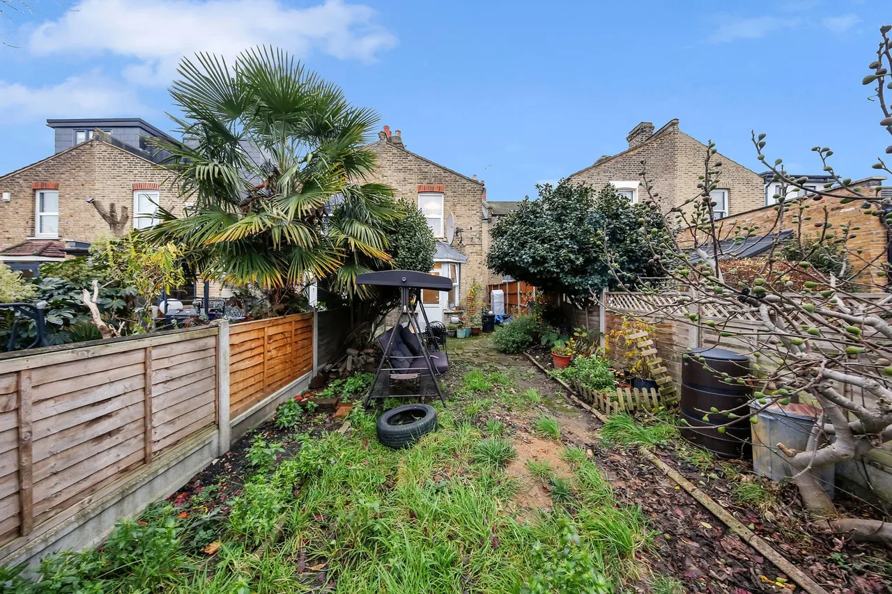 26 Cranmer Road, London, E7 0JW, photo 23