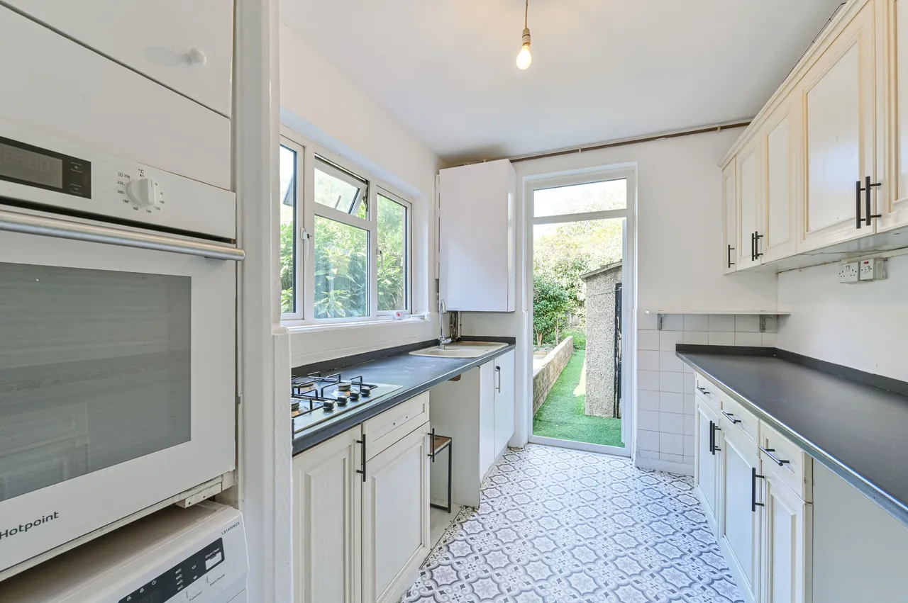45 Queenswood Road, London, photo 11