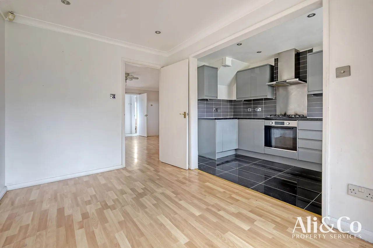Archates Avenue, Grays, Essex, RM16 6QS, photo 7