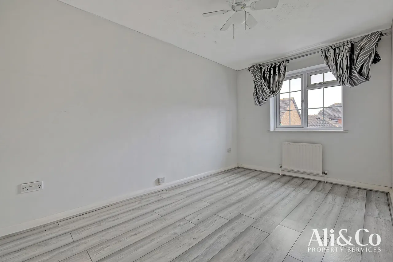 Archates Avenue, Grays, Essex, RM16 6QS, photo 15
