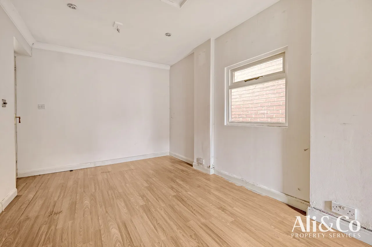 Archates Avenue, Grays, Essex, RM16 6QS, photo 6