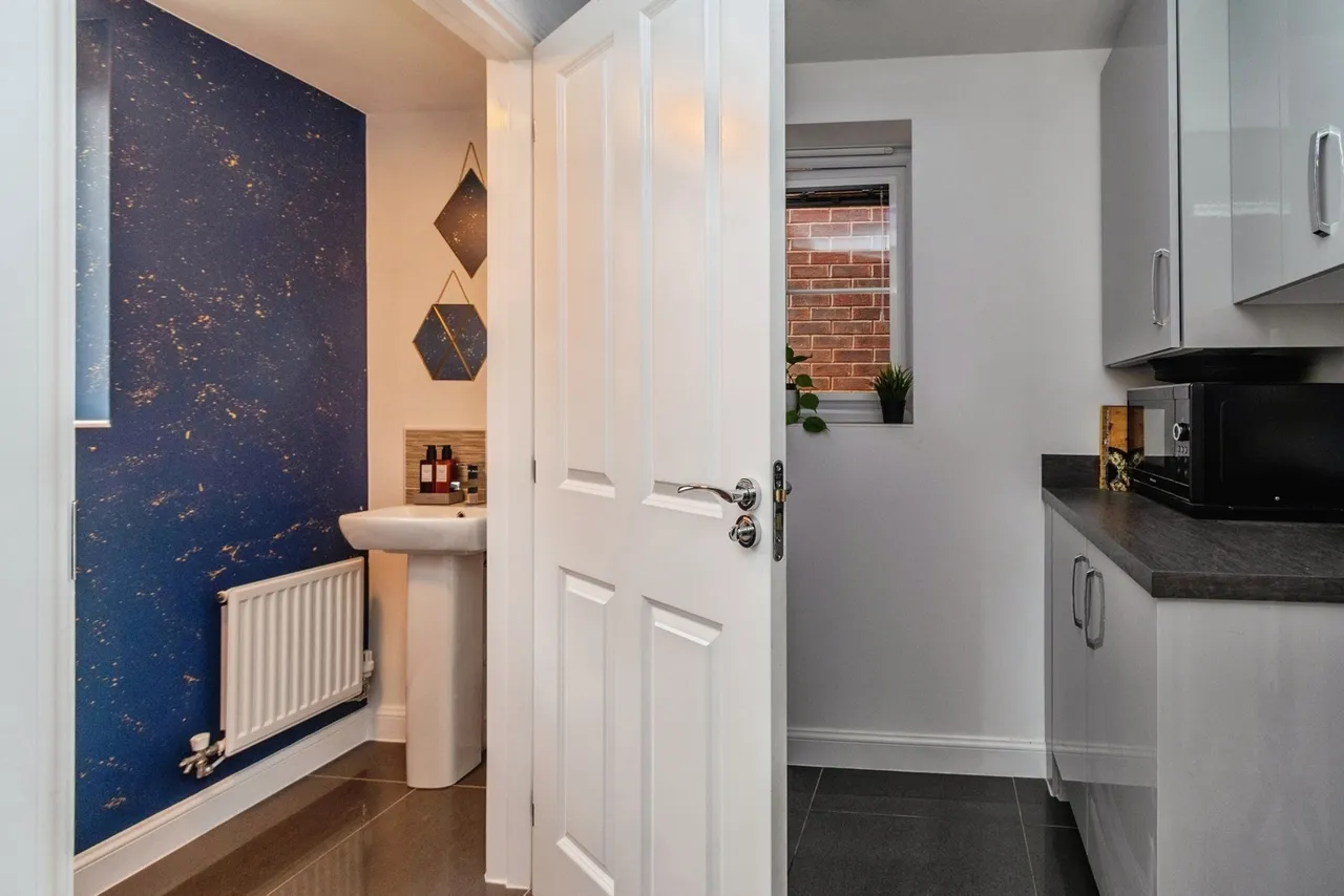Simmons Drive, Hednesford, Cannock, WS12, photo 15