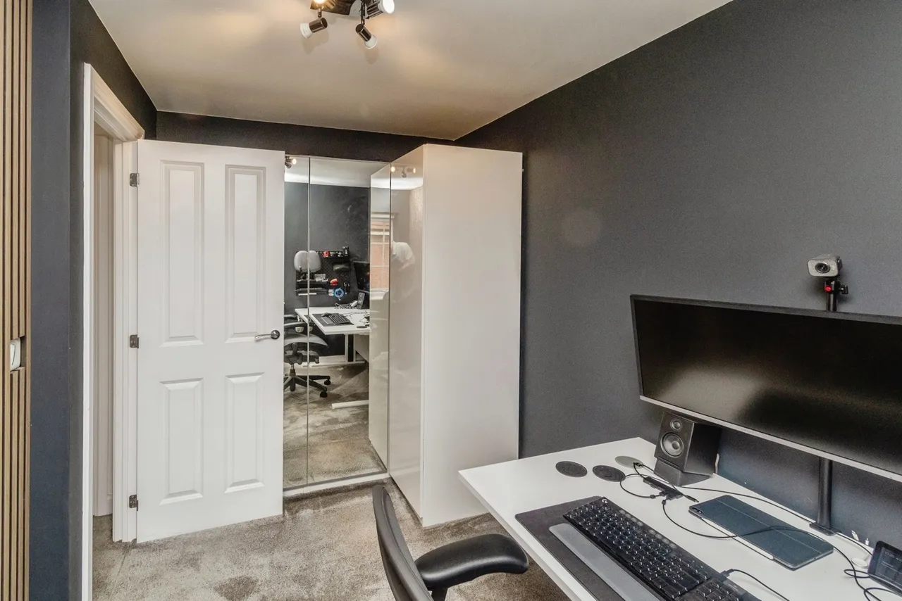 Simmons Drive, Hednesford, Cannock, WS12, photo 12