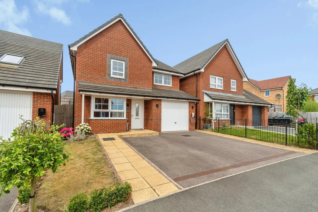 Simmons Drive, Hednesford, Cannock, WS12, photo 19
