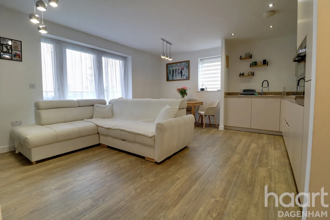 Handley Page Road, Barking, IG11, photo 10