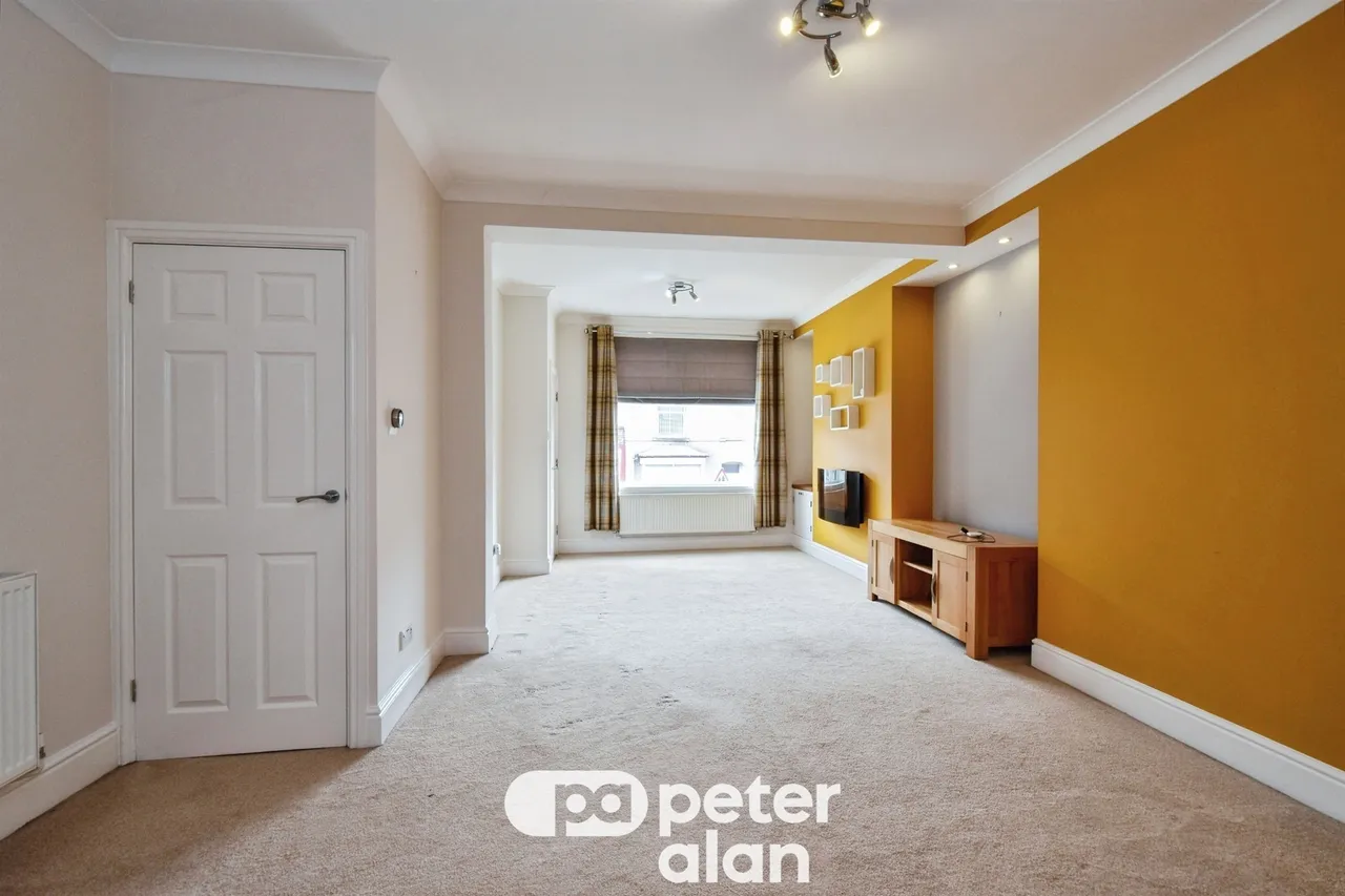 Queens Terrace, Merthyr Tydfil, CF48, photo 5