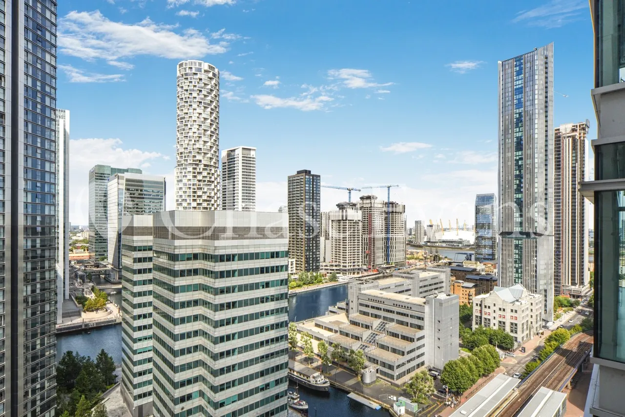 Pan Peninsula Square, Canary Wharf, E14, photo 12