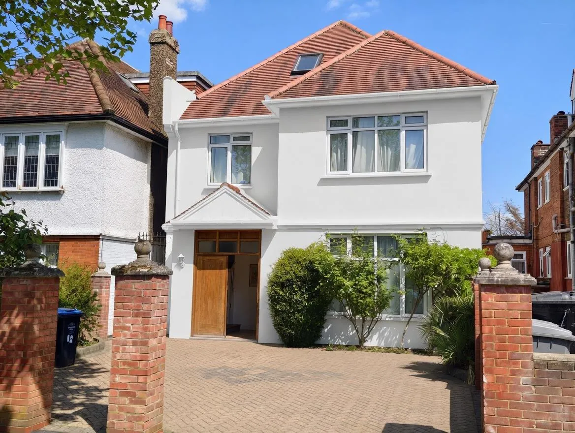8 bed house for sale, Staverton Road, London, NW2