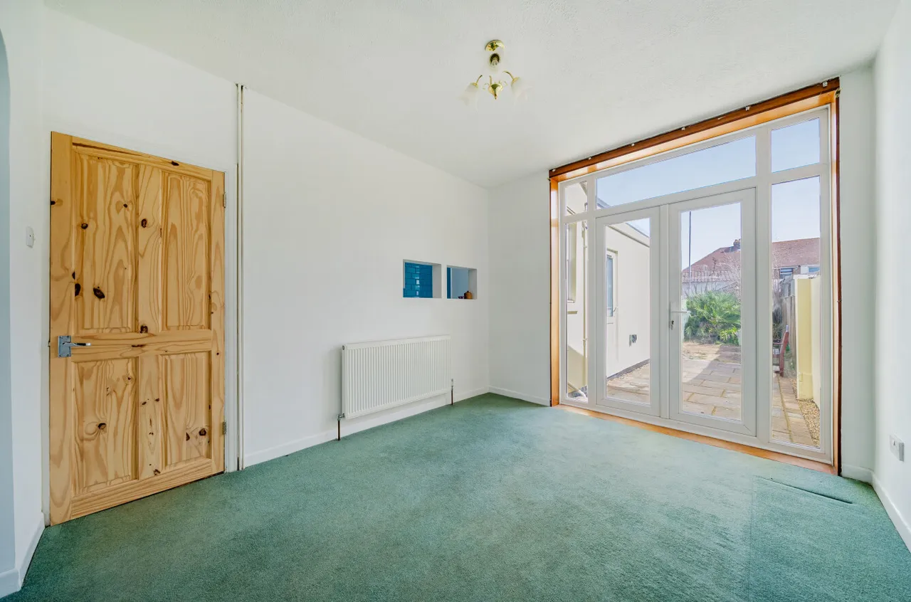 Hastings Avenue, Gosport, PO12, photo 3