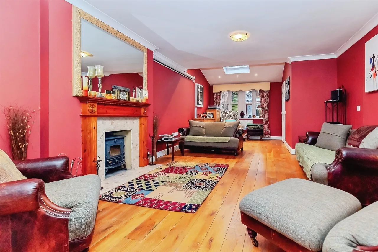 Glover Court, Middleton, Market Harborough, photo 4