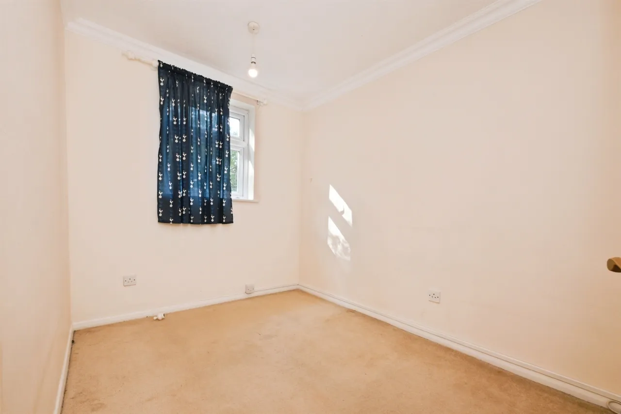 Rawdon Drive, Hoddesdon, photo 10