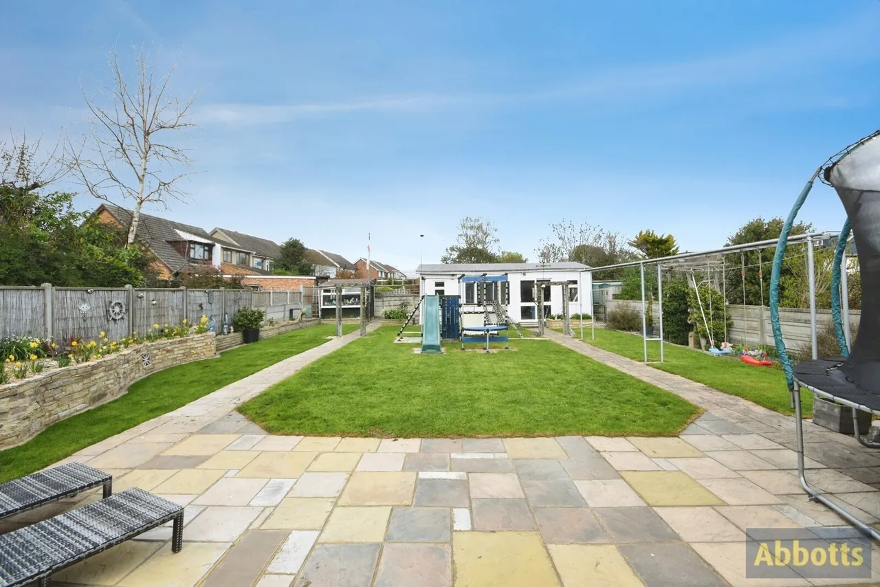 Bruce Grove, Wickford, Essex, SS11, photo 23
