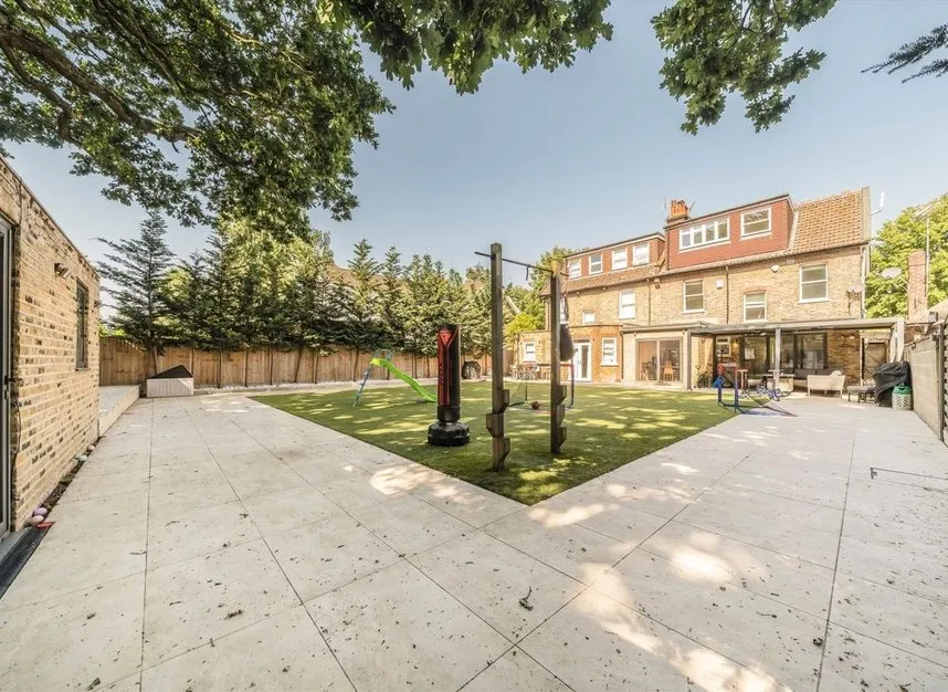 St. Stephens Road, Hounslow, TW3, photo 8