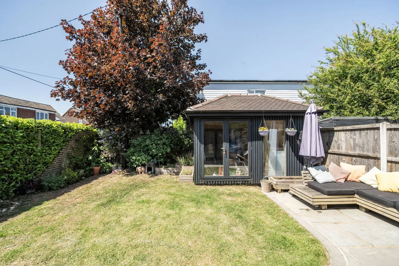 Clive Road, Cliffsend, photo 10