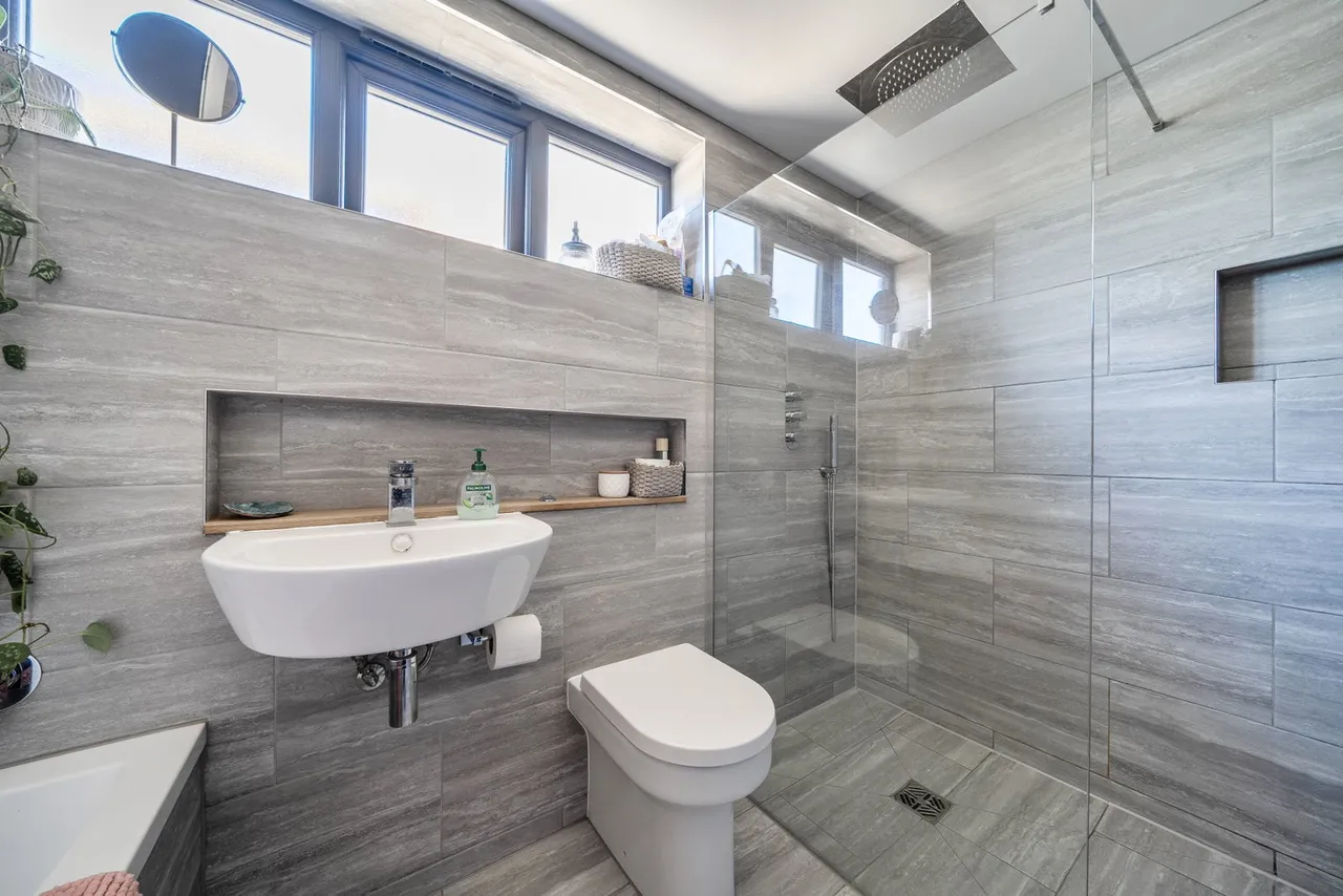 Clive Road, Cliffsend, photo 15