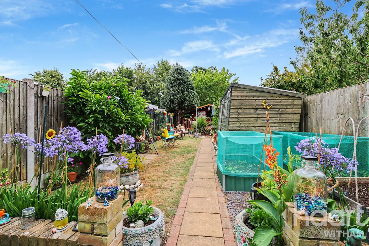 Powers Hall End, Witham, CM8, photo 12