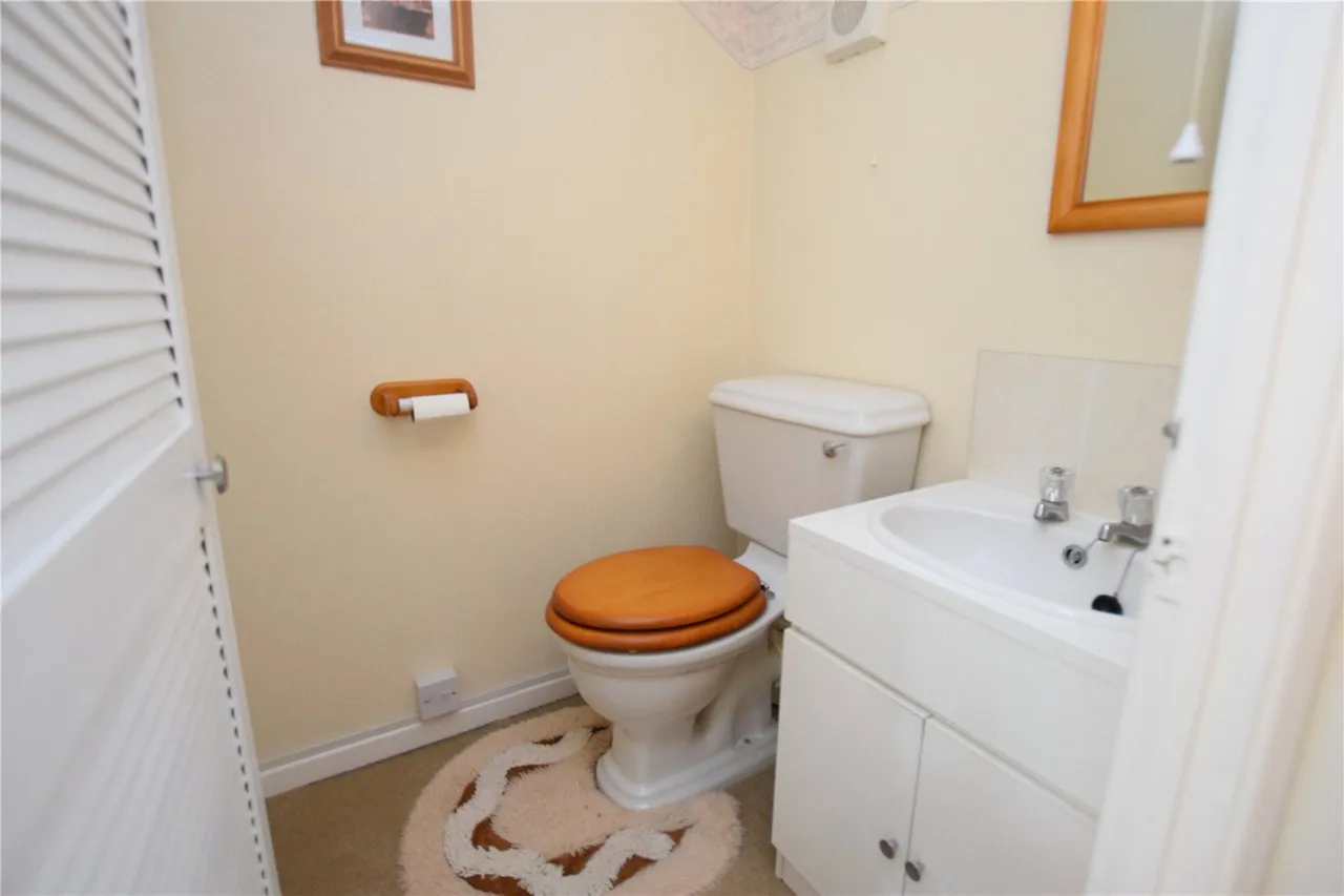 Pierrefondes Avenue, Farnborough, Hampshire, GU14 8NZ, photo 17