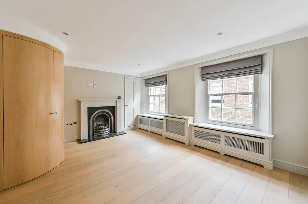 12 Colville Place, London, photo 7