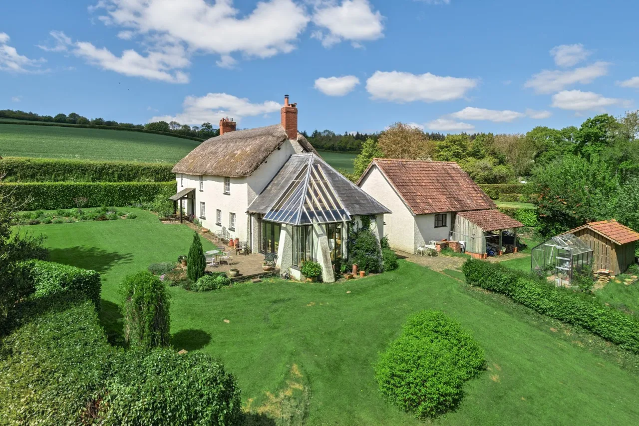 4 bed property for sale, Crediton, EX17
