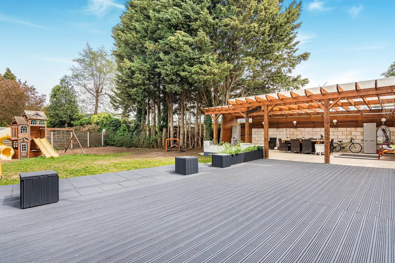 The Ridgeway, Enfield, EN2, photo 17