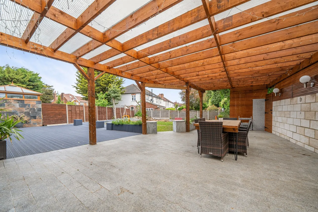 The Ridgeway, Enfield, EN2, photo 2